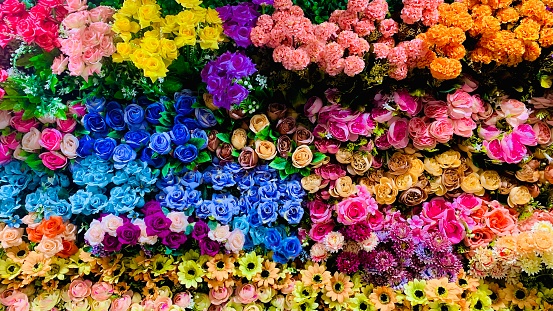 Walls Decorated With All Kinds of Flowers