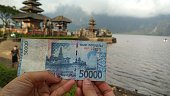 heiliger-ort-in-rupiah.jpg?b=1&s=170x170&k=20&c=jrRkNjqI6xH-gTlD9hbhaNr5TenkQlpyqU4MwAu-u7A=
