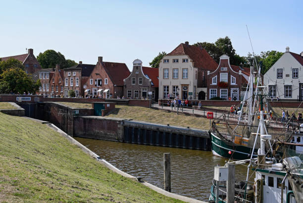 Der kleine Fischerort Greetsiel an der Nordsee in Ostfriesland