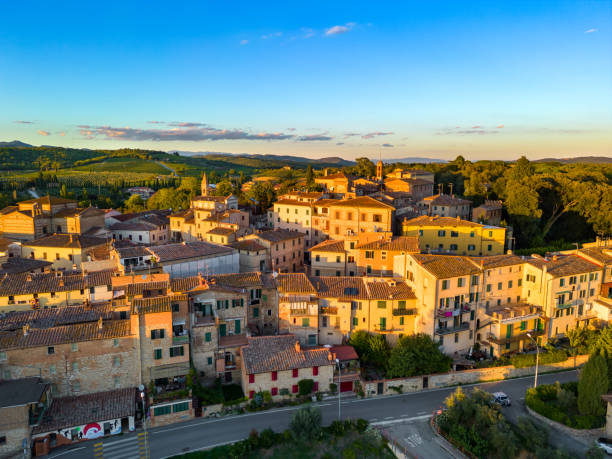 istock Castelnuovo Berardenga, Tuscan medieval town from drone 1454731104