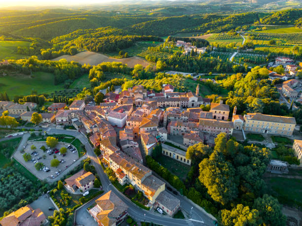 istock Castelnuovo Berardenga, Tuscan medieval town from drone 1454731105
