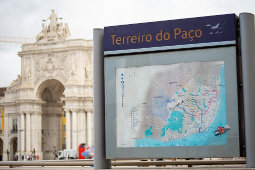 informative map of the metro lines at the entrance to terreiro do paço station in lisbon.