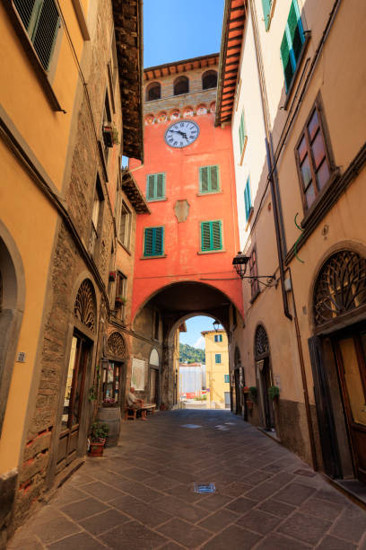 istock Loro Ciuffenna, Tuscan old town street 1454853033