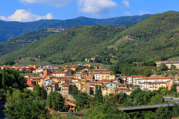 istock Loro Ciuffenna skyline, Tuscan old town 1454853057