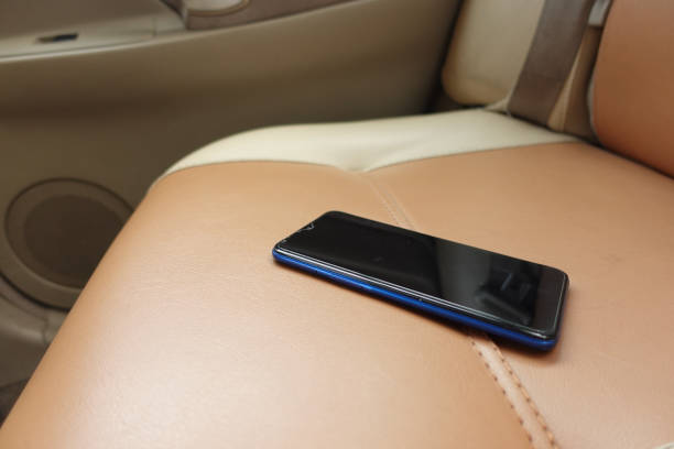 istock forget smartphone on car sit, lost smart phone 1454922040