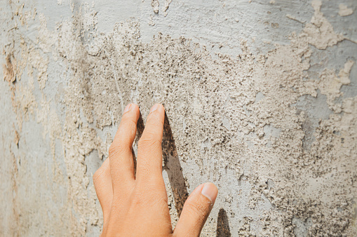 peeling wall paint