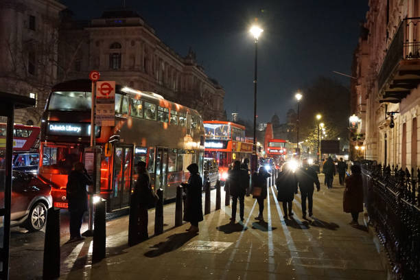 istock London in the evening 1454989604