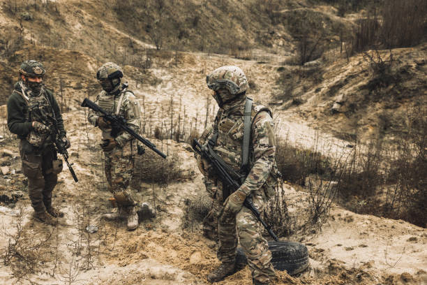 istock Group of soldiers before the attack 1455010972