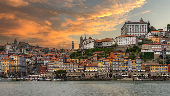 Cais da Ribeira in the old town of Porto, seen over the Douro river.