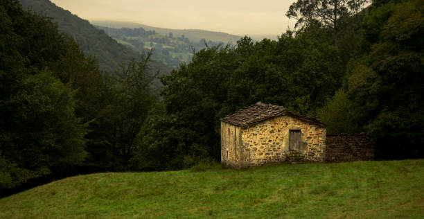 istock Cottage in Valle del Pas, Cantabria, Spain 1455052867