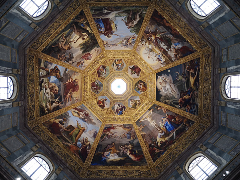 The octagonal Cappella dei Principi surmounted by a tall dome, 59 m. high at the Medici Chapels (Cappelle medicee) two structures at the Basilica of San Lorenzo, Florence, Italy, dating from the 16th and 17th centuries, with the purpose of celebrating the Medici family, patrons of the church and Grand Dukes of Tuscany.