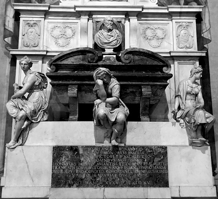 Monumento e túmulo de Michelangelo