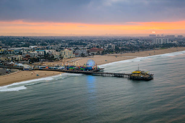 sunrise at santa monica pier - aerial photography - santa monica santa monica beach beach california imagens e fotografias de stock