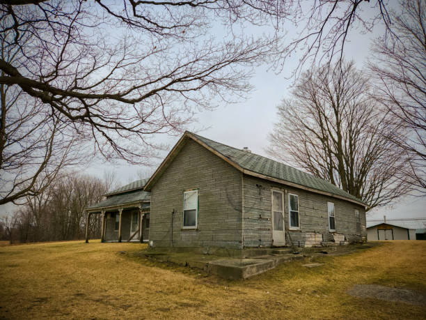 istock Abandoned 1800's Era Tobacco Farm 1455392920