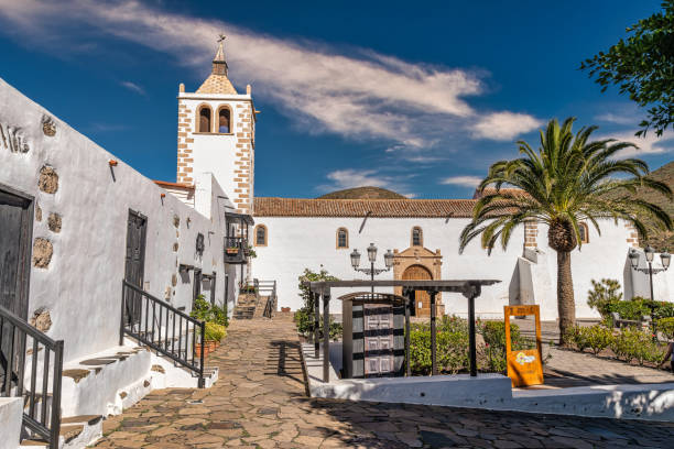 Catedral da igreja em Betancuria em Fuerteventura, Spain - foto de acervo