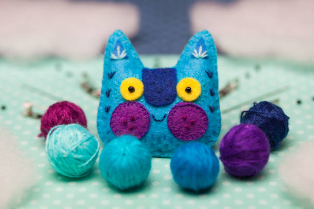 istock close-up brooches animal head, sewn by hand, bright, colored 1455470272