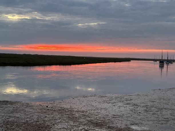 istock Sunset across Blakeney river 1455485318