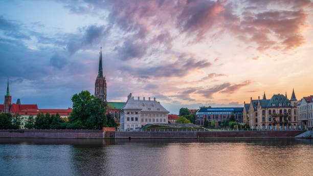 istock Cathedral on Ostrow Tumski at Dawn 1455529259