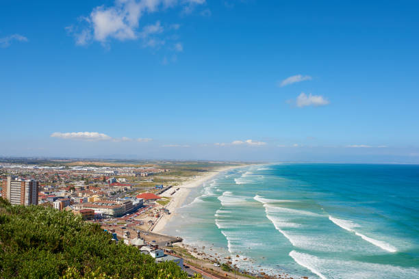 istock Muizenberg beach - surfers paradize 1455537998