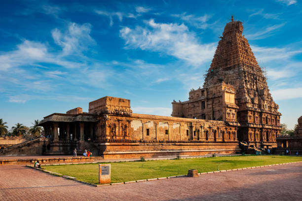 Brihadishwara Temple, Tanjore Brihadishwara Temple. Tanjore (Thanjavur), Tamil Nadu, India. The Greatest of Great Living Chola Temples - UNESCO World Heritage Site, hindu temple in india stock pictures, royalty-free photos & images