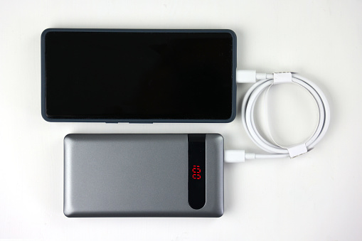 Charging the smartphone on a power bank