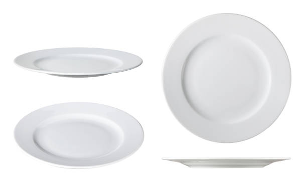 piatti piani bianchi su bianco con tracciato di ritaglio diverse angolazioni - kitchen utensil bright vibrant color restaurant foto e immagini stock