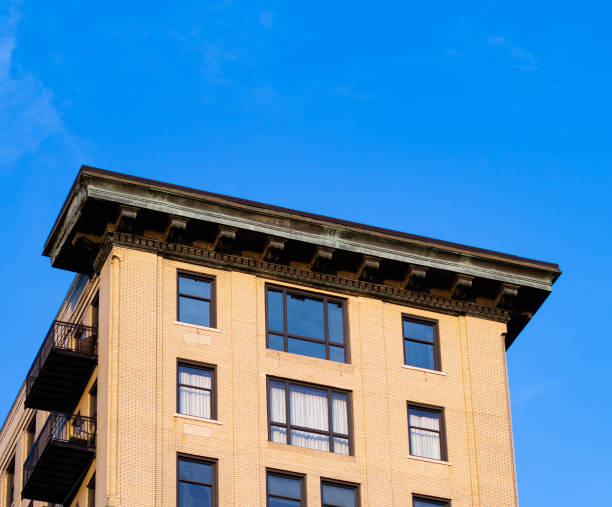 istock Low angle shot of a random building in Knoxville 1455682698