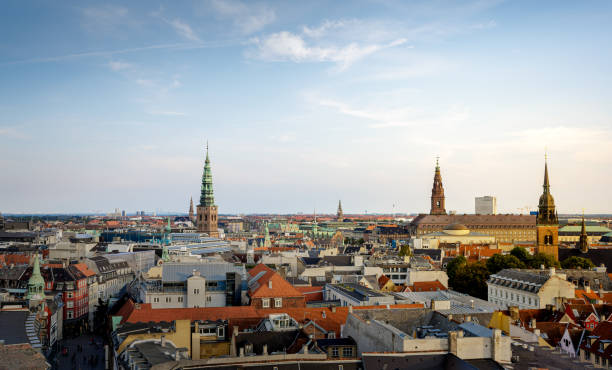 panoramiczny widok na kopenhagę, dania - cloud house blue danish culture zdjęcia i obrazy z banku zdjęć