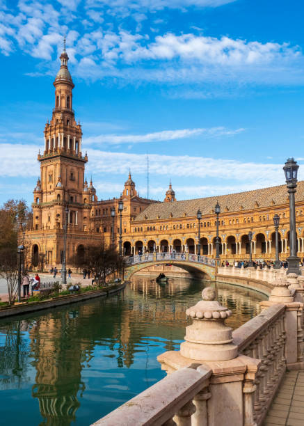 seville's plaza de españa - plaza de espana spain seville famous place fotografías e imágenes de stock