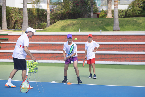 Tennis practice coach