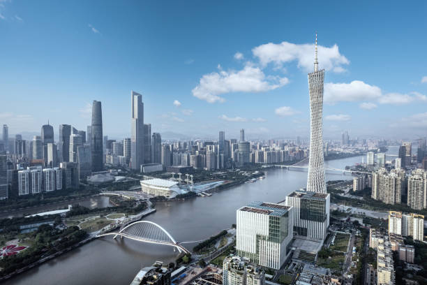 luftaufnahme der skyline der stadtarchitektur von guangzhou - guangzhou stock-fotos und bilder