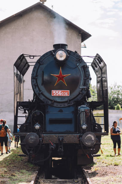 eine vertikale aufnahme der dampflokomotive 556.036 - zvolen stock-fotos und bilder