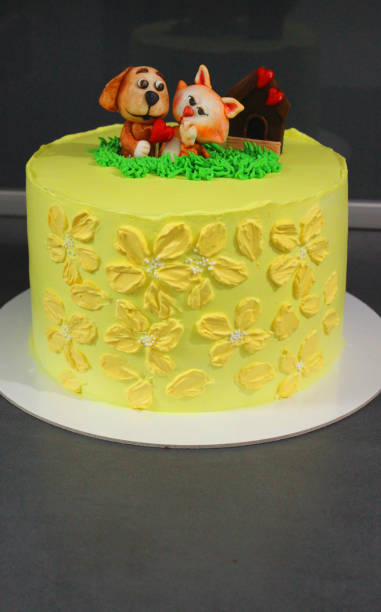 istock Dog and cat in love cake design 1455961747