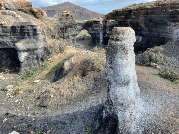 Wulkaniczny krajobraz Lanzarote – zdjęcie