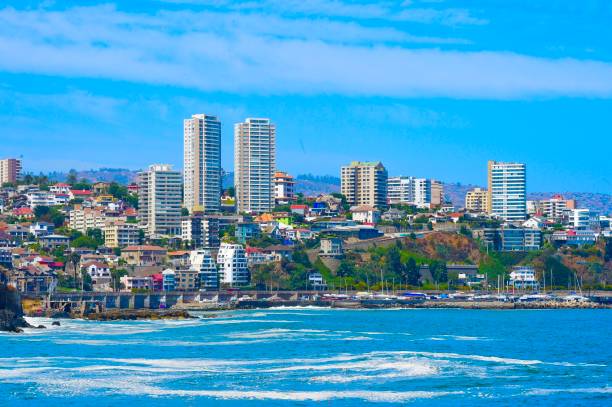 Vina Del Mar, Chile Beach and coastline in Chile vina del mar chile stock pictures, royalty-free photos & images