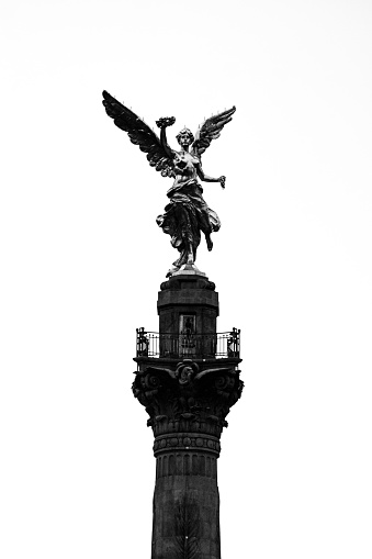 Monumento a la independencia ubicado en la Ciudad de México