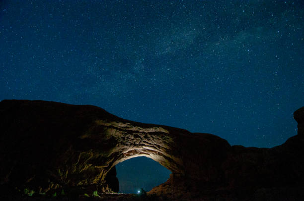 istock Arches national park night sky 1456076460