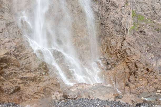 南フランスのガヴァルニー滝 - gavarnie falls ストックフォトと画像