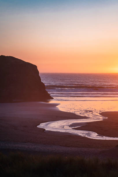 istock Vertical view of the beautiful Oregon Coast in northwest Pacific during sunset 1456143610