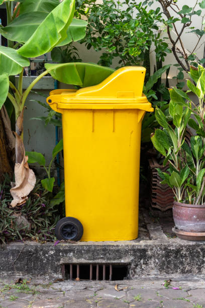 istock yellow trash can clean dustbin disposal recycling 1456179861