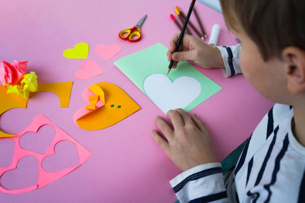 Tutorial Child 40+ Origami Box Tutorial Stock Photos, Pictures & Royalty-Free Images ...