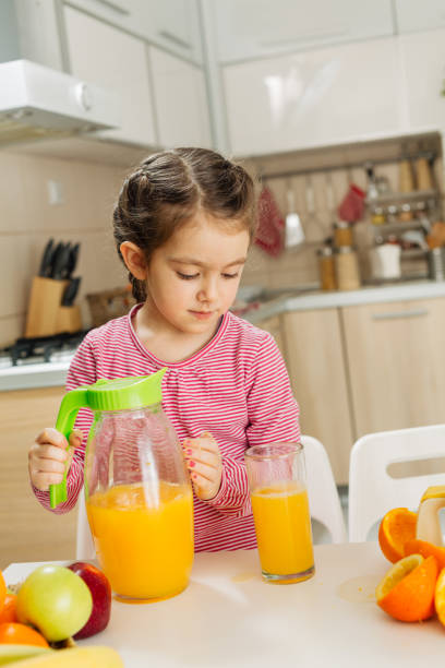 istock Gilr making healthy brekafast 1456352778