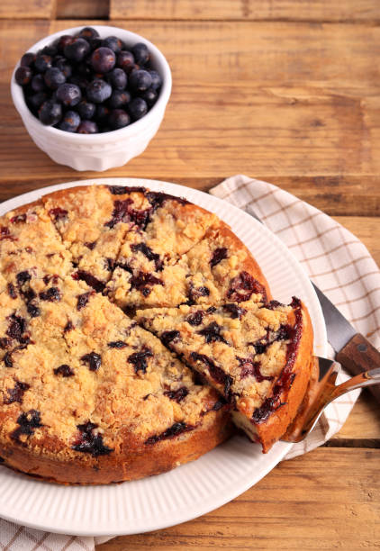istock cake with berries and crumble topping 1456358580