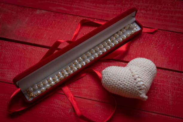 Pearly necklace in jewelry box