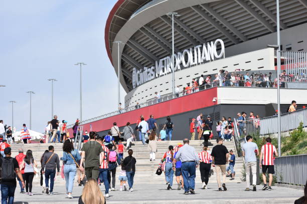 metropolitano stadium (estadio cívitas metropolitano) building exterior and home of atlético madrid since the 2017-18 season - atletico madrid squad 個照片及圖片檔