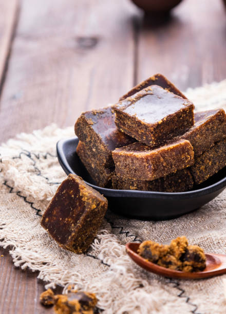 istock Traditional food brown sugar cubes 1456571988