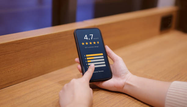 User comment and give excellent rating to service experience on online application, User evaluate quality of service reputation ranking of business. Customer satisfaction feedback survey concept.