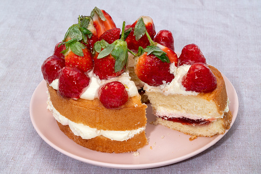 Fresh cream and strawberry sponge cake