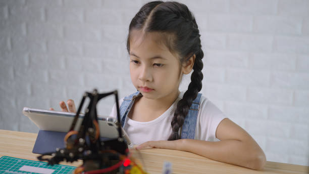 istock Home School, The lesson in robotics at home. 1456701945