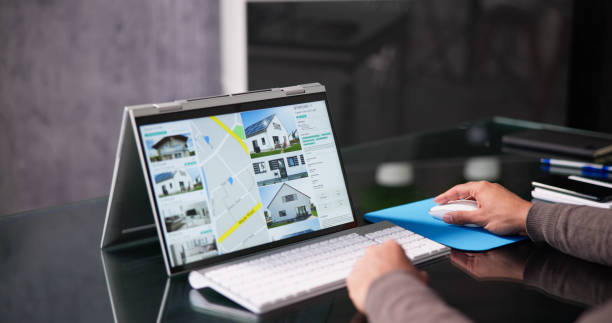 istock Online Real Estate Property Search 1456758771